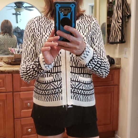 Joie Cardigan   - Picture 6 of 6